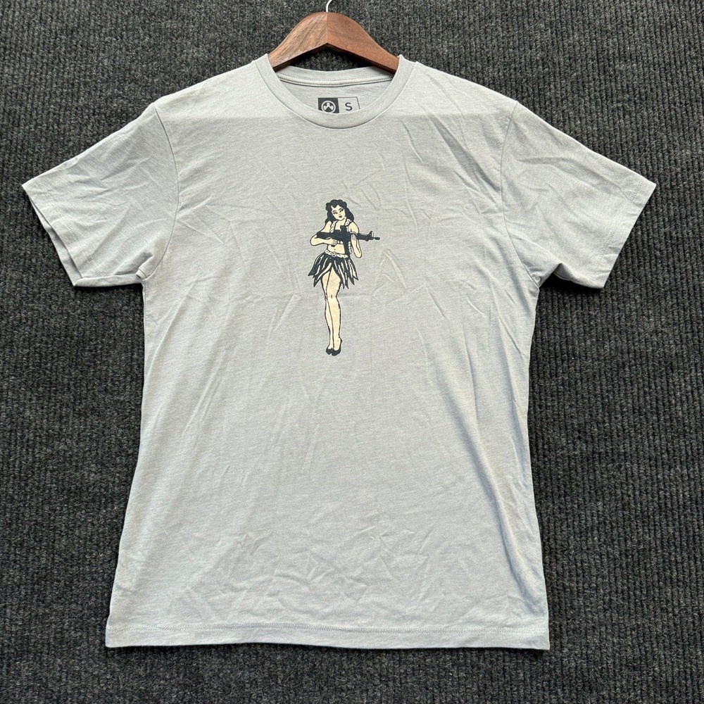 Magpul Hula Girl T-Shirt Mens Small Gray Pin Up Graphic Short Sleeve Crew Neck